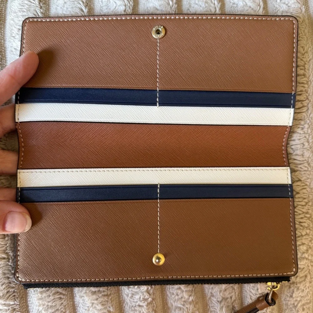 Tory Burch Black Pebbled Leather Slim Bi-Fold Wallet Gold Logo Medallion Striped